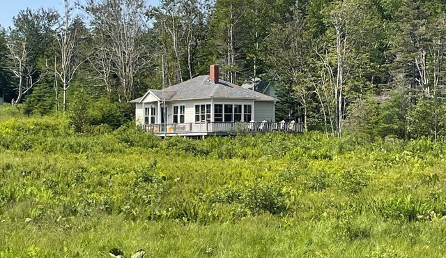 Bunkers Cove Cottage
