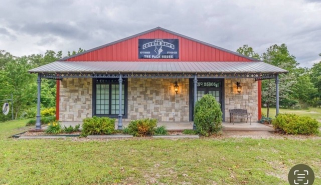 Bunkhouse Near Bennett Springs State Park