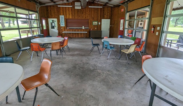 Bunkhouse on 18 acres.