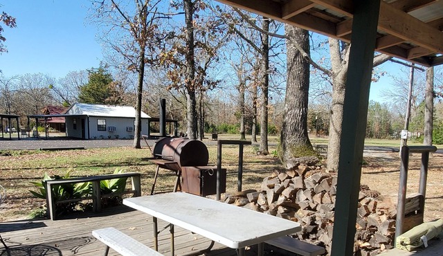 Bunkhouse, Outdoor, Screened In Kitchen!
