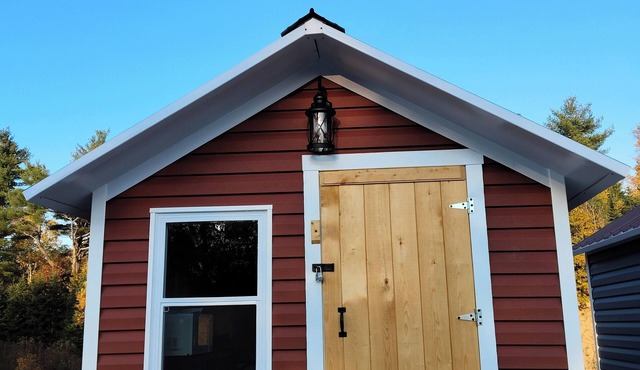 Bunkie Cabin(dbl bed with dbl Bunkie bed) close to Lakes,Zipline,Ski & Vineyards