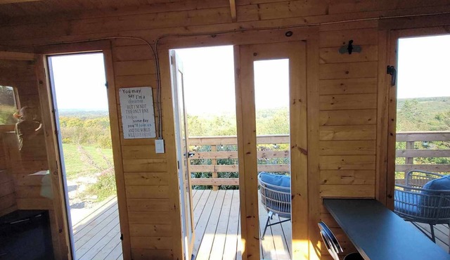 Bunkie with spectacular view, peaceful setting, and close to amenities.