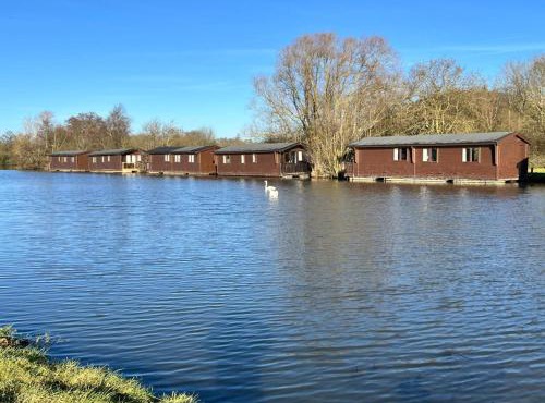 Bure River Lodge Houseboat