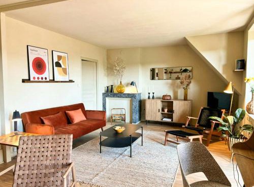 Burgundian Cottage With Garden In Fley