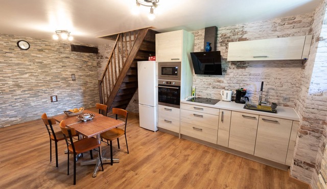 Burgundian loft at the foot of the Seine springs