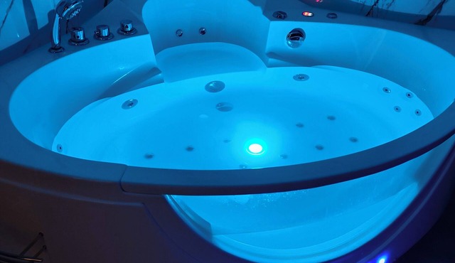 Burgundy Escape Apartment Romanticism, Well-being, Serenity in Burgundy