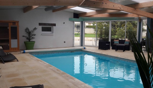 BURGUNDY RENOVATED FARMHOUSE WITH PRIVATE HEATED INDOOR POOL AND SAUNA