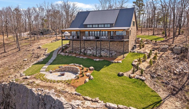 Burkhalter Estates, Burkhalter Estates on Lookout Mountain