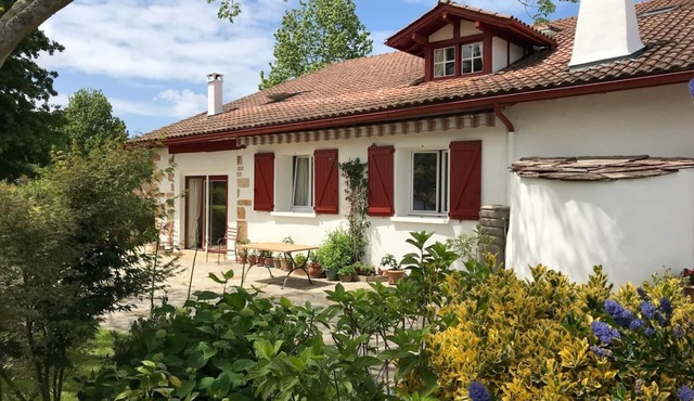 BURKIA - SARE - Gîte