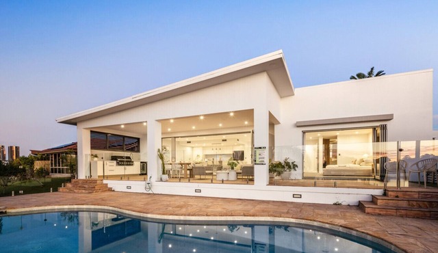 Burleigh Luxe Escape