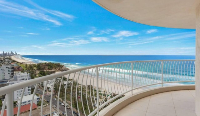 Burleigh Surf 18th Floor Spectacular Ocean Views