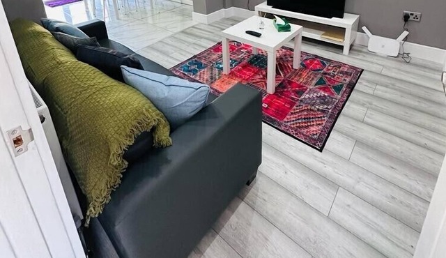 Burmese - 5 Bedroom House