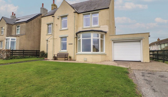 BURNBANK, pet friendly, country holiday cottage in Maryport
