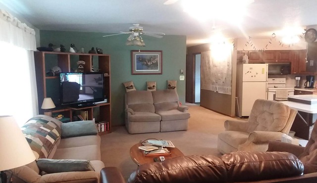 Burnett Boys Hunting & Fishing Lodge Inc.