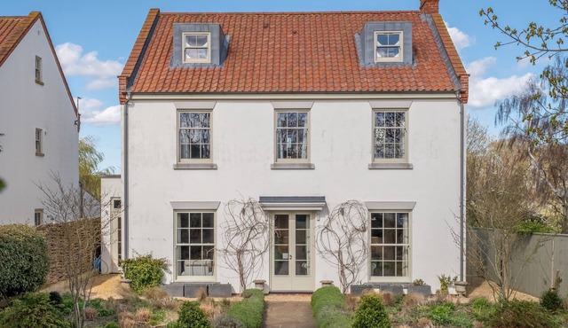 Burnham Chase, Burnham Market