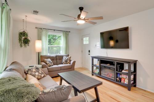 Burnside Vacation Rental, Walk to Lake Cumberland!