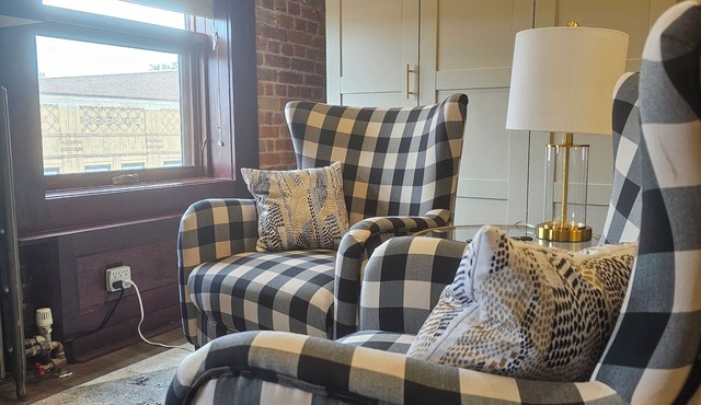 Burrows 5 - Cosy Contemporary