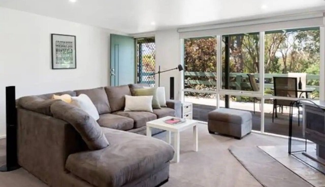 Bush Views Gough's Bay