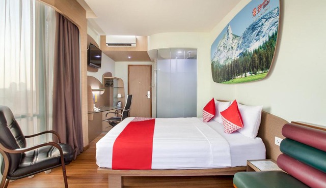 Business Hotel