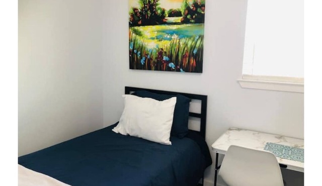 Business Travelers AC, Kitchenette