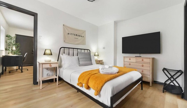Butler St Cozy Retreat, Walk to Breweries & Shops