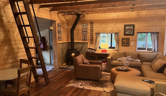 Butte Bungalow- 30+day rental- Sierra Buttes, Yuba River and Lakes Basin!
