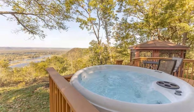 Butterfly Bend/HOT TUB/Sleeps 4