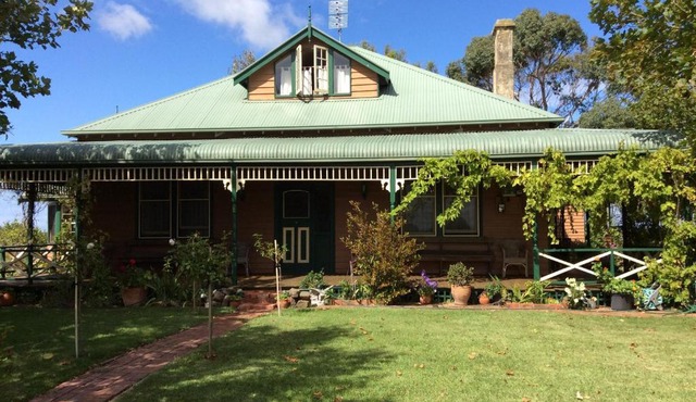 Butterfly Farm Bed and Breakfast Nirranda