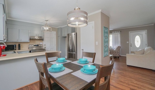 Butternut cottage in the heart of beautiful Greenville South Carolina