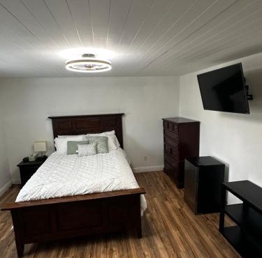 Buxton Private Room and Bath Wheel Chair Access
