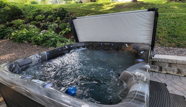 Buy 2 weekend nights and get one free except Holidays..