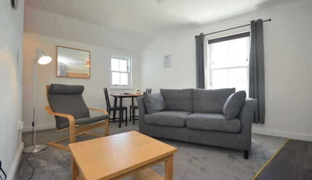 Buzzard Apartment located on Tobermory High Street