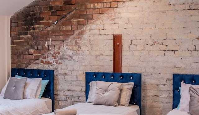 BV Conditioning House Royal Comfy Suite Bradford