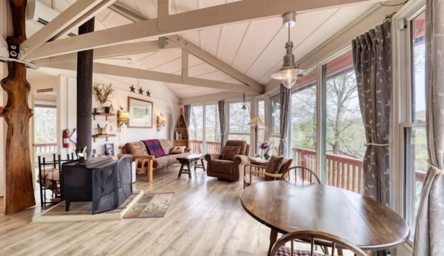 BW-7 Discounted Concert Packages! Mountain Treehouse Authentic Roundhouse