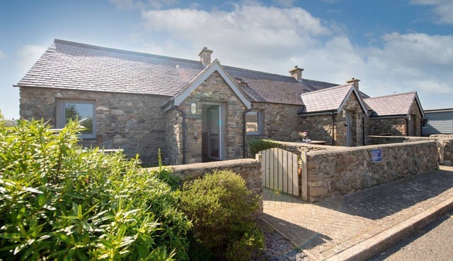 Bwthyn Dwynwen: Rustic Pet-Friendly Cottage in Aberffraw | Managed by Anglesey Holiday Lettings