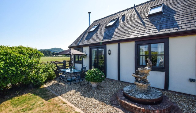 Bwthyn Efyrnwy - Two Bedroom House, Sleeps 4