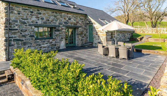 Bwthyn Nant Bach in Garndolbenmaen