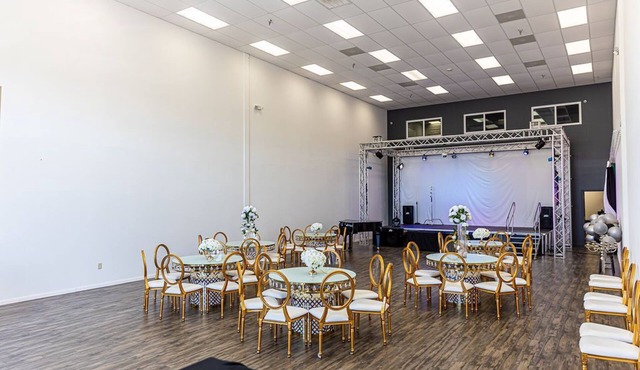 By Galleria Luxury Hall -Wedding, Shower,Conference Center