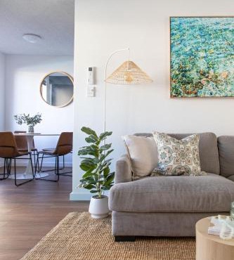 By the Bay Batehaven - King, Queen, 2 x Singles