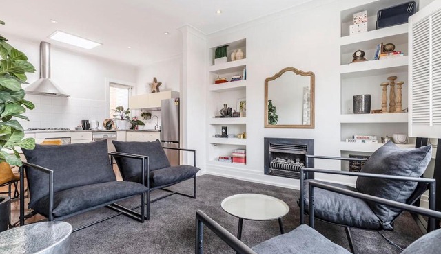 By the Bay Elegance - Brighton Living