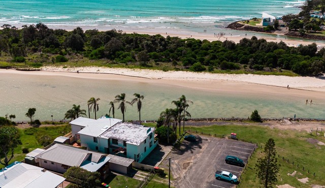 By The Lake Cottage Crescent Head