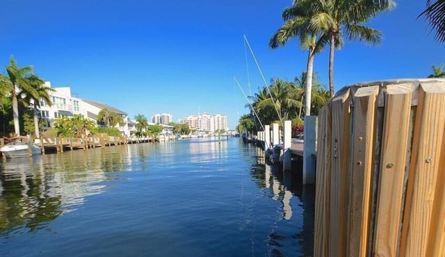 By the Sea Vacation Villas LLC's Allure 4 bed Waterfront 4 mins to beach