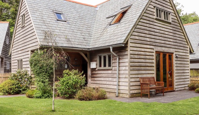 BYBROOK LODGE, pet friendly, country holiday cottage in Camelford