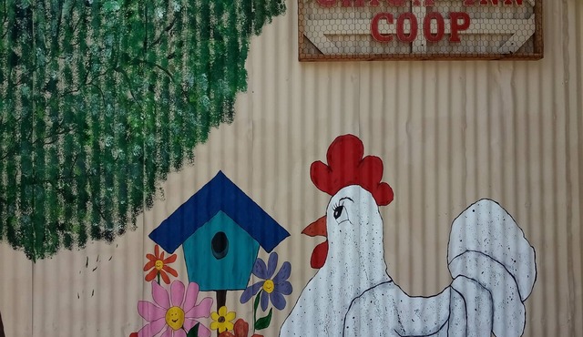 BYRD'S FARMHOUSE CHICK-INN COOP
