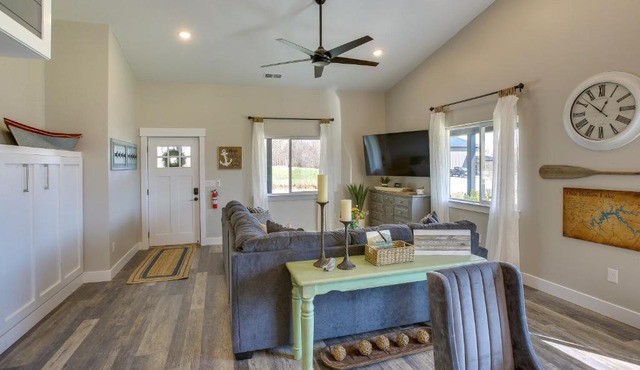 Byrdstown Home Near Dale Hollow Lake!