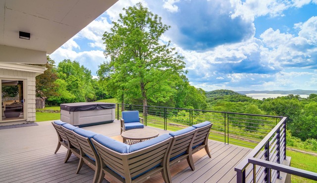Byrdstown Home on 65 Acres w/Pool, Trail to Lake!