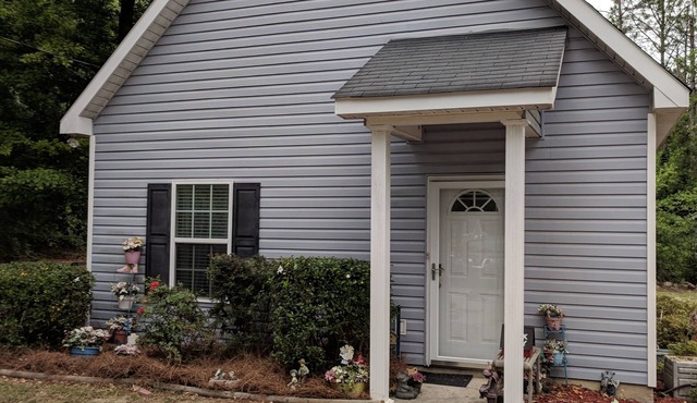 ★ Byron Bungalow ★ Cozy Quiet ∣ Near I-75 & Amazon