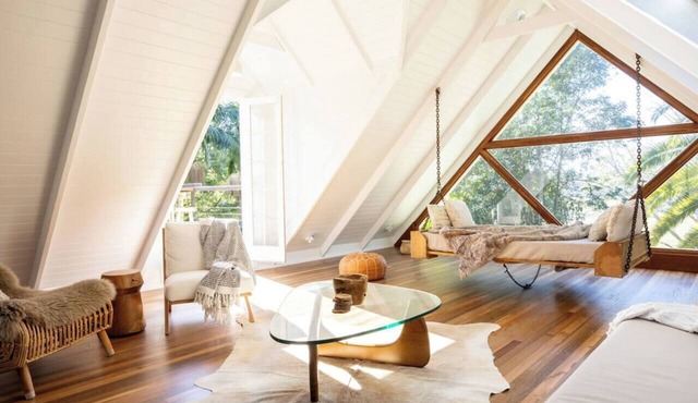 Byron Hinterland Escape with pool immersed in nature