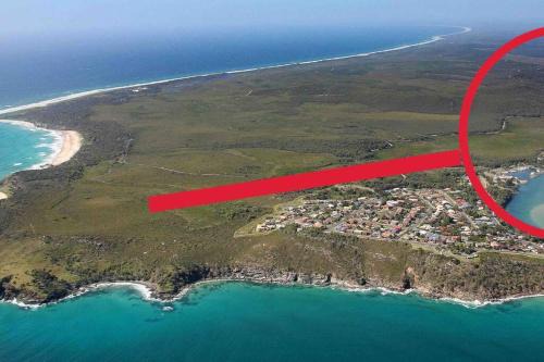 Byron Soul - Waterfront 3BR w Deck - Views