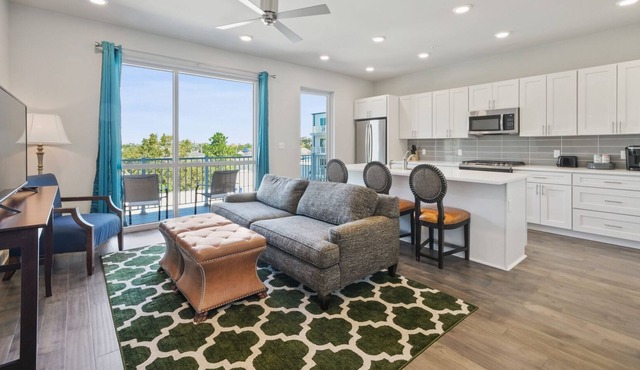 Bywater Luxury Condo In New Orleans!